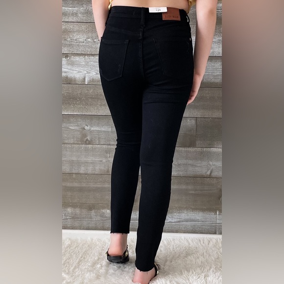 judy blue black skinny jeans heavy distressing raw hem JB88562REG BK - Picture 14 of 16